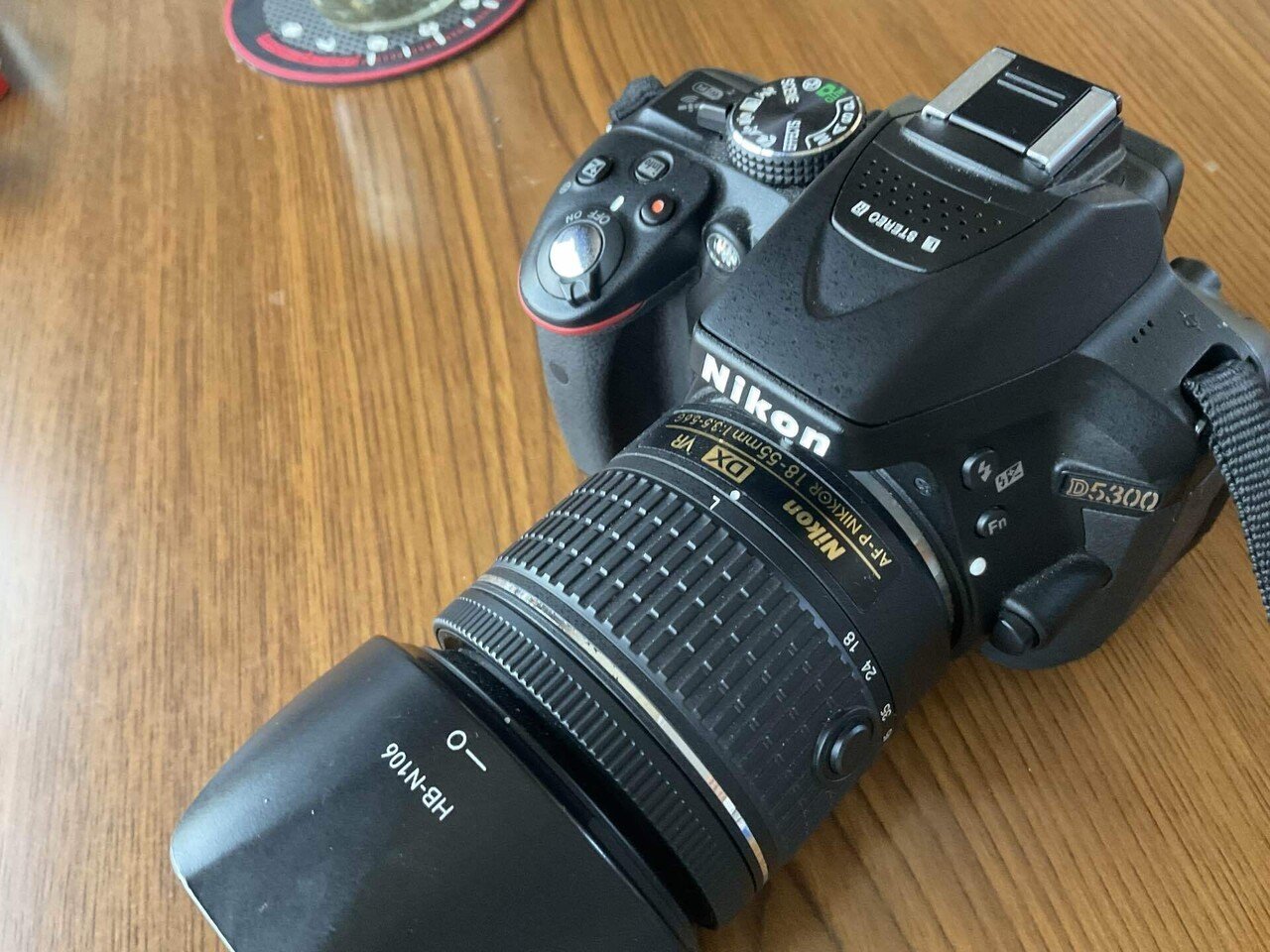 Wi-Fi対応♪ Nikon D5300 18-55mm標準レンズキット Amazon | Nikon デジタル一眼レフカメラ D5300 18-55mm VR II