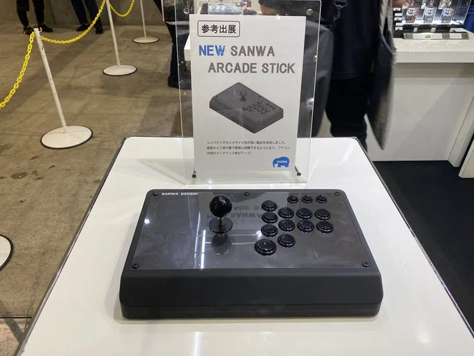 アケコンの話、TGS2025で確認されたアケコン 046｜774