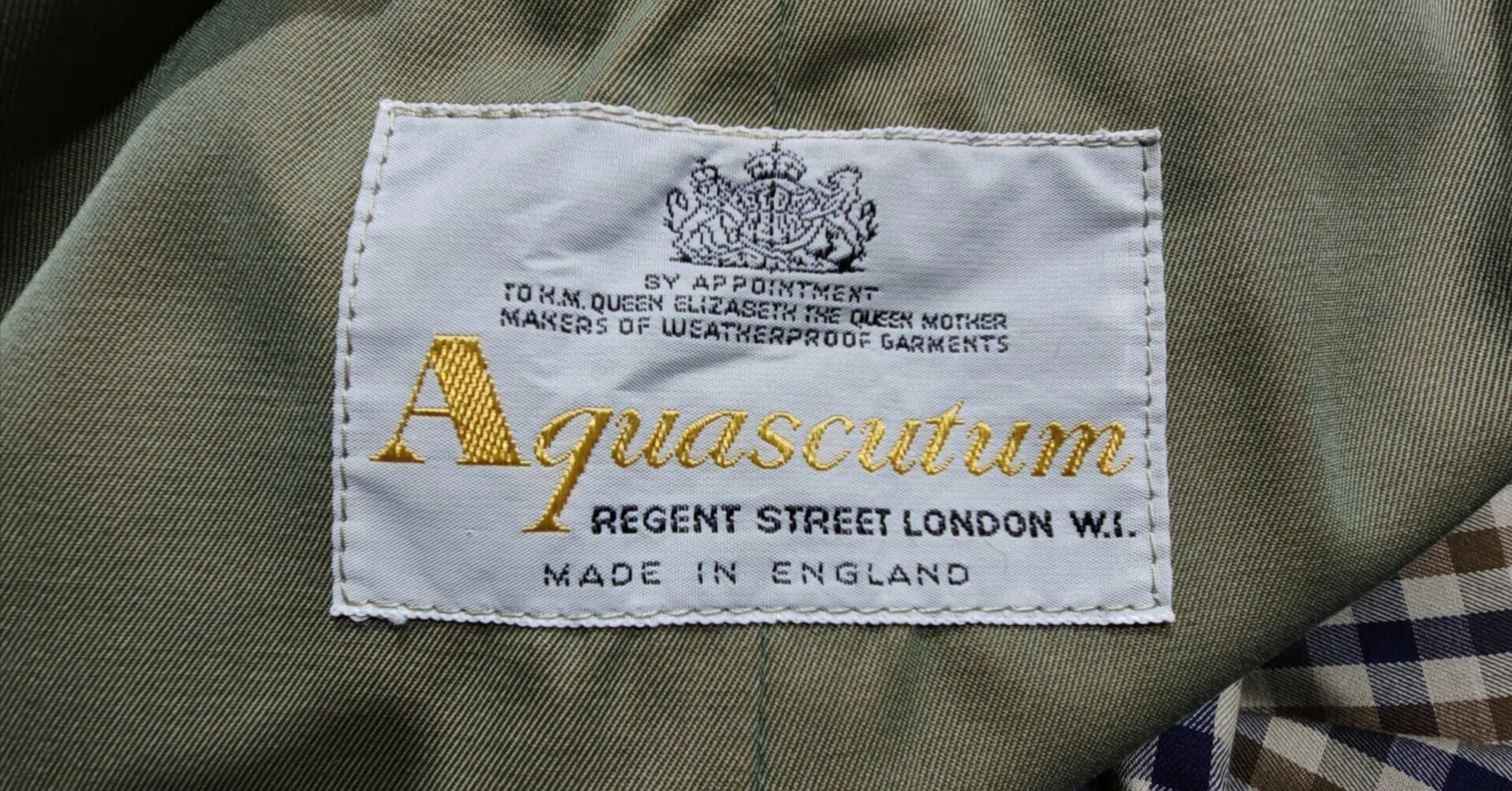 💧Aquascutum✨アクアスキュータムのステンカラーコートをレスキュー