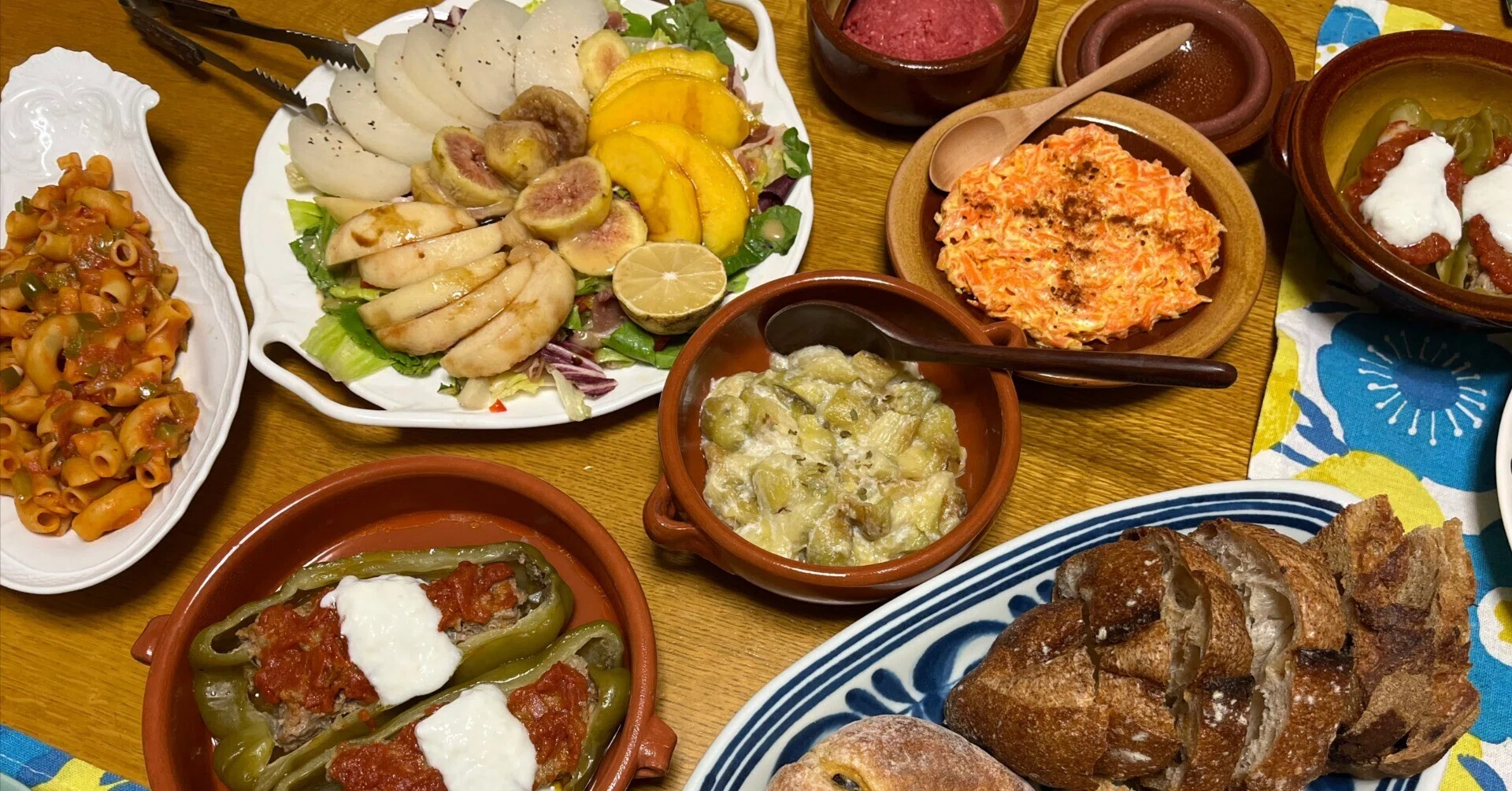 今週末のトルコ～中東ごはん】#88 色鮮やかなビーツとひよこ豆のフムス