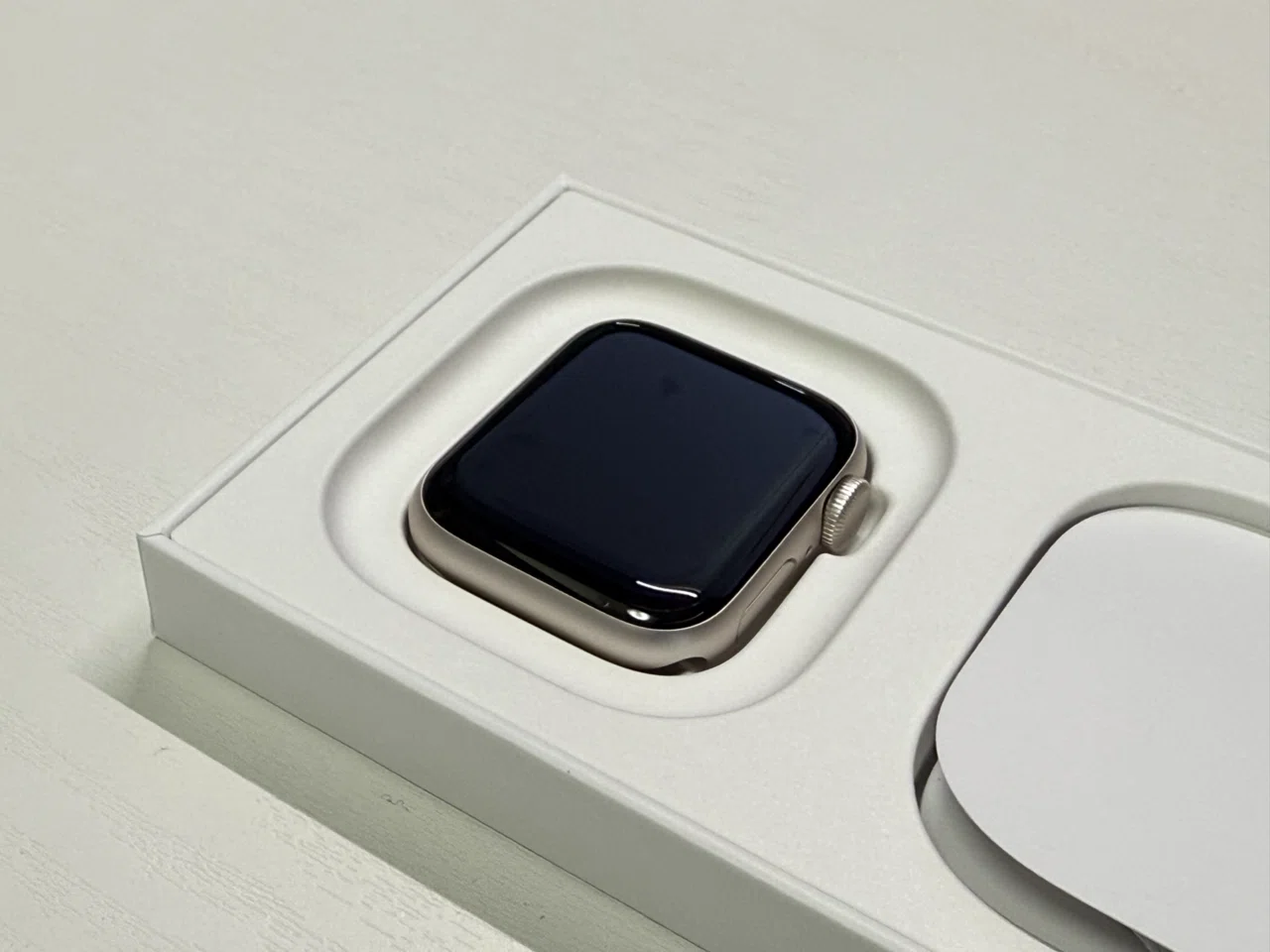 時計をつける習慣がない自分がApple Watch SE3を買った｜もつ