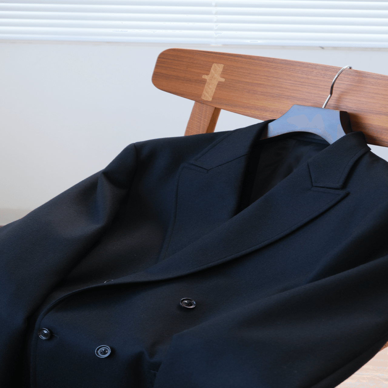 アルテリア 24aw 極美品 ソフトメルトン ダブルブレスト ジャケット 待ってた黒と絶妙グレー｜水岡