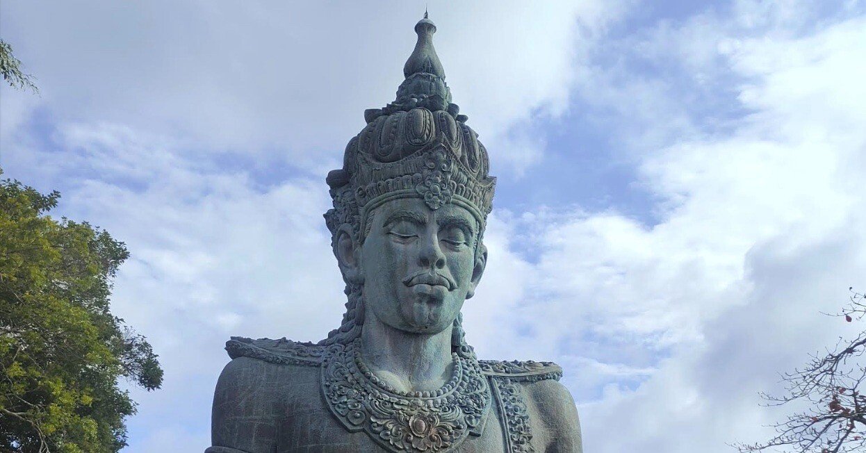 インドネシアバリ島 ガルーダ絵 インドネシア】バリ島のランドマーク「巨大ガルーダ像」 | 地球の歩き方