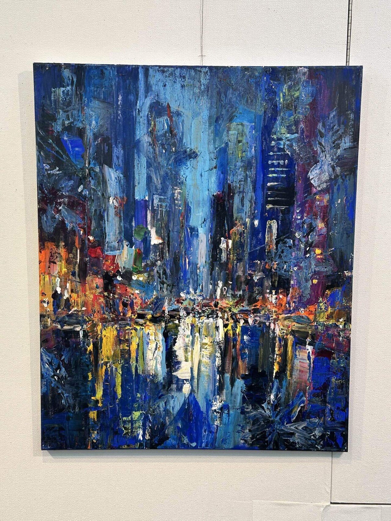 はなりーまん個展『花と人-夏・秋』を歩く──揺らぐ自分と出会った