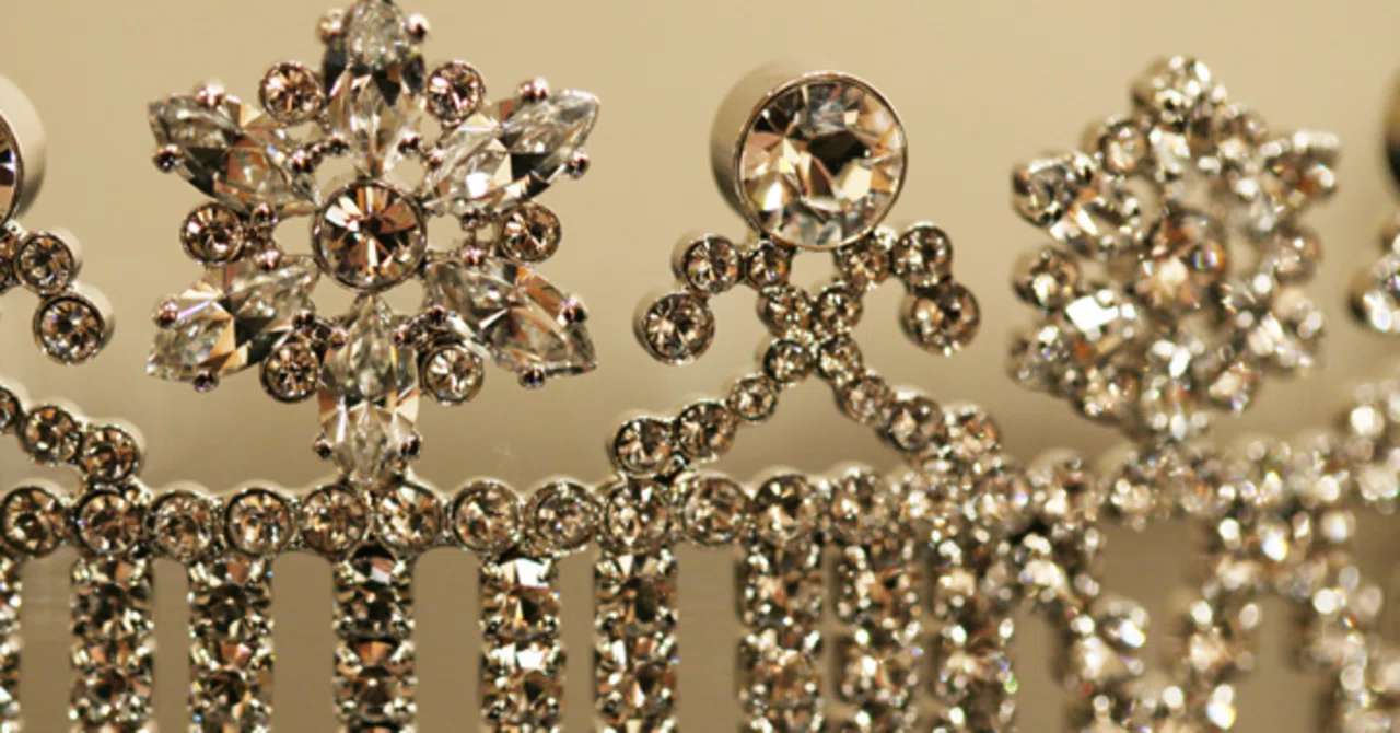Tiara of Miraculous Moments | The Story of a One-of-a-Kind Bespoke 
