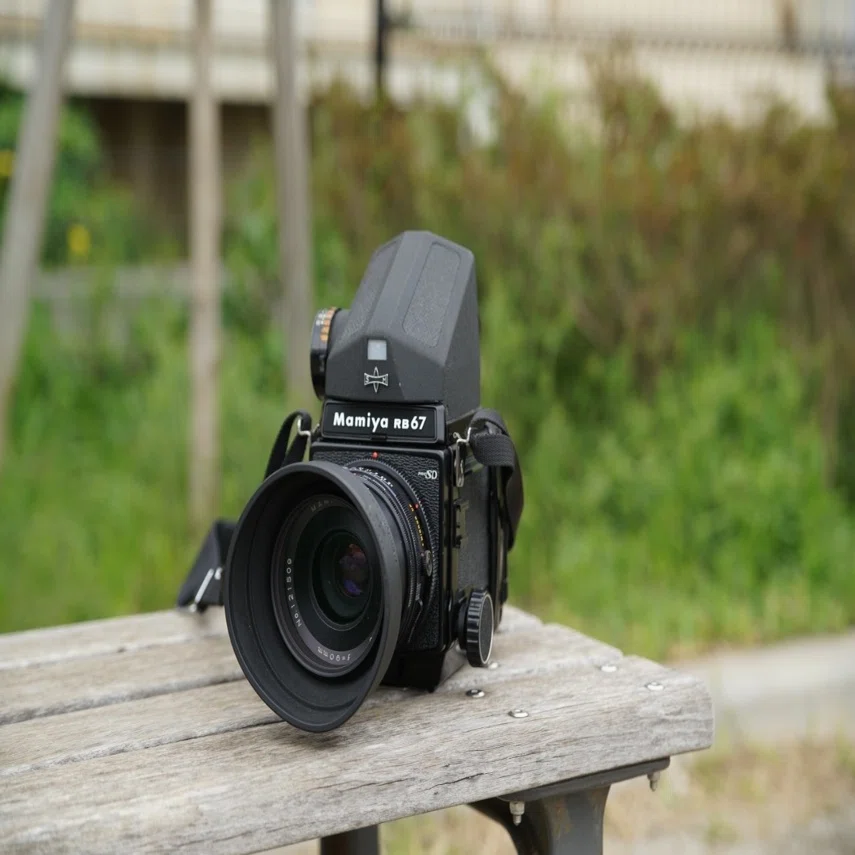 プロ用中判カメラ MAMIYA RB67｜かぺりと