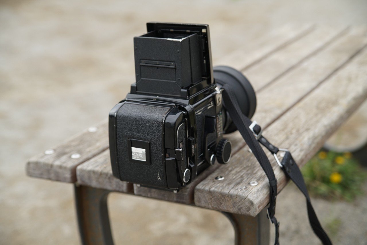 プロ用中判カメラ MAMIYA RB67|かぺりと プロ用中判カメラ MAMIYA RB67|かぺりと