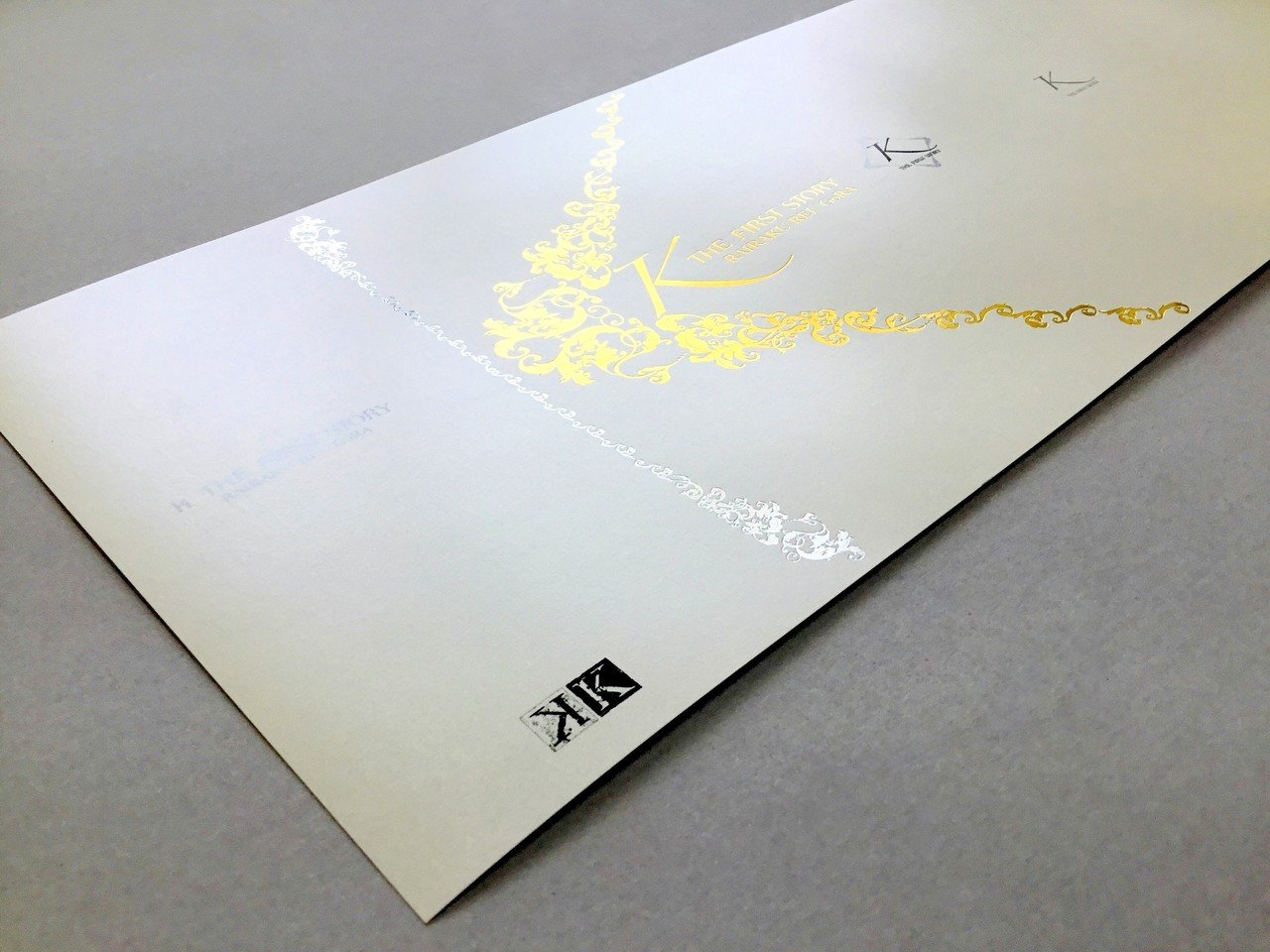 K THE FIRST STORY 』 2色箔押しカバー 」｜コスモテック