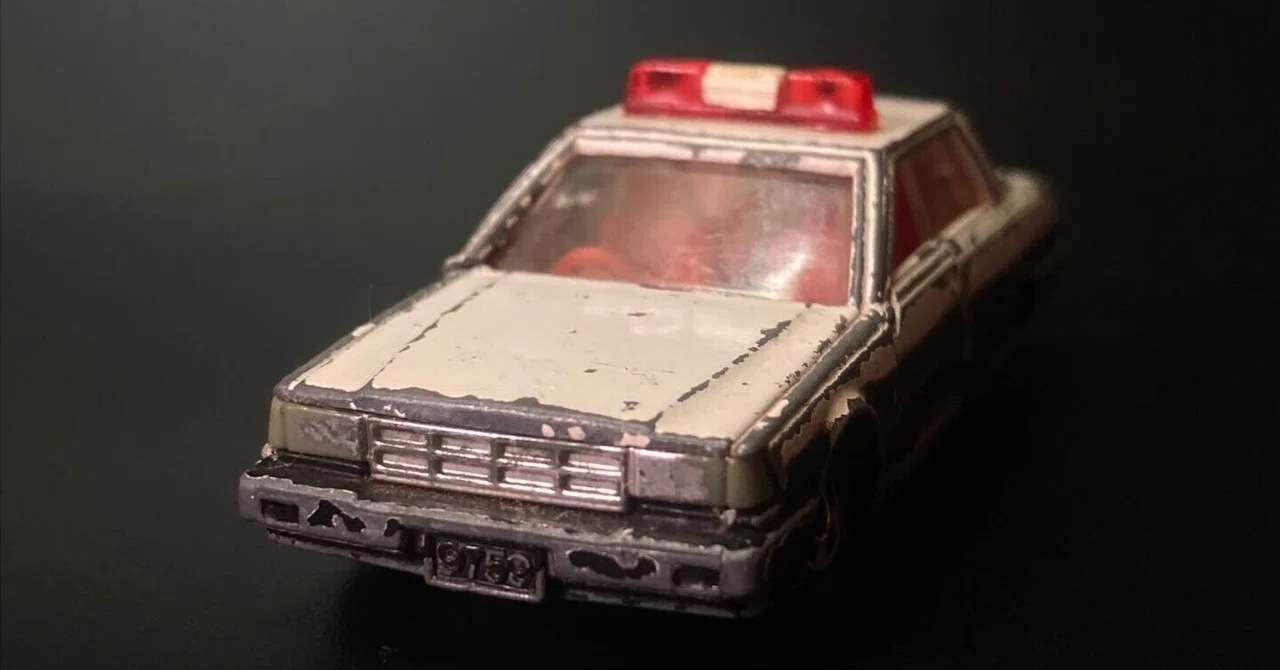 昭和トミカの記憶】No.58 ニッサン セドリック 4ドアHT パトカー