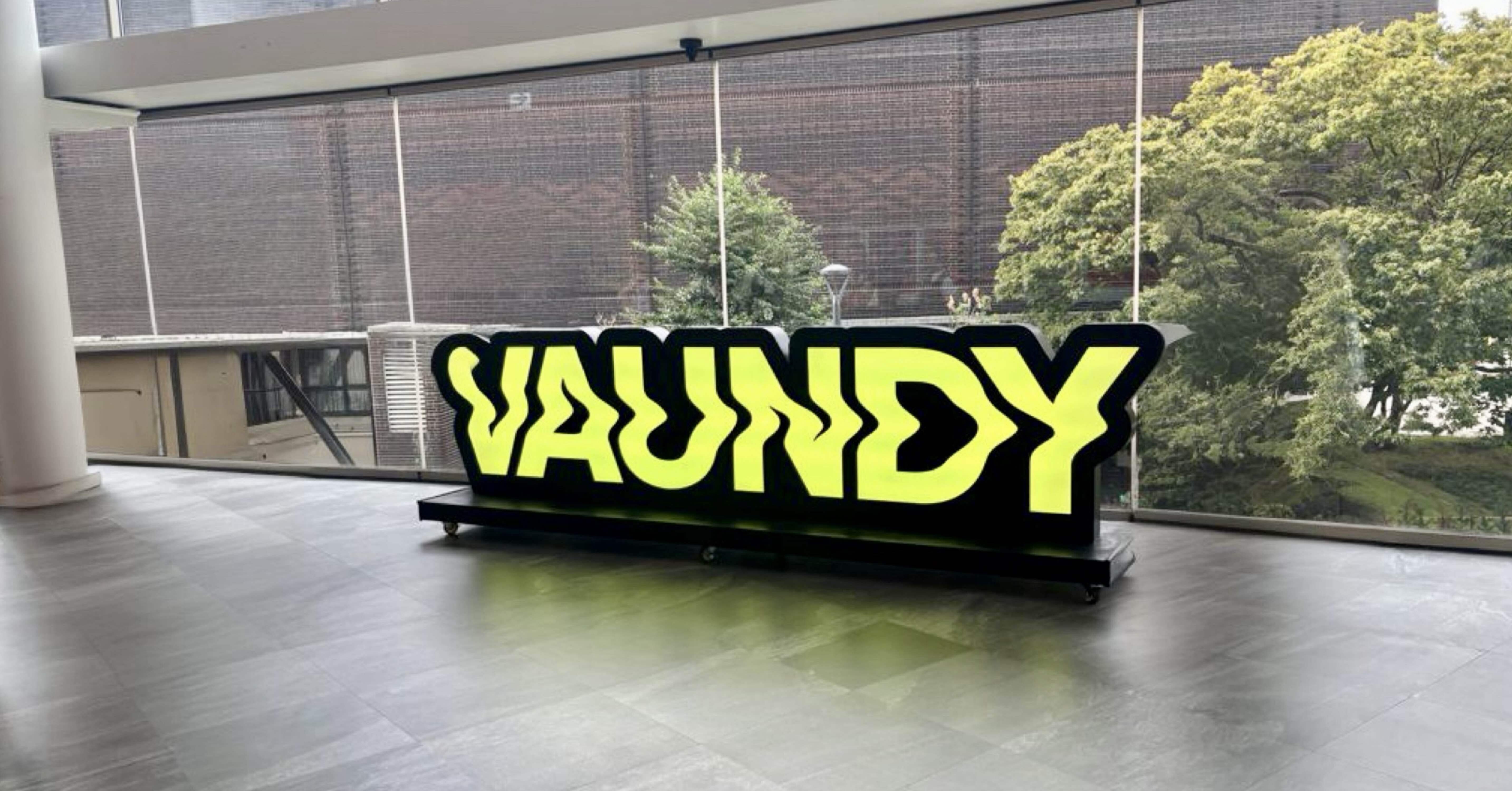 肌がつやつやになったVaundyライブ｜9月28日(日) 福岡市民ホール 大