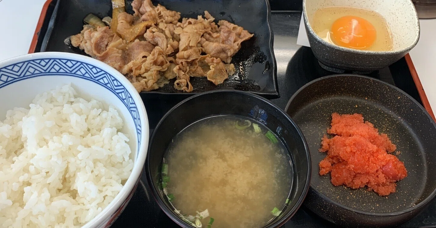 牛皿納豆定食、上ヒレ定食｜shi3z