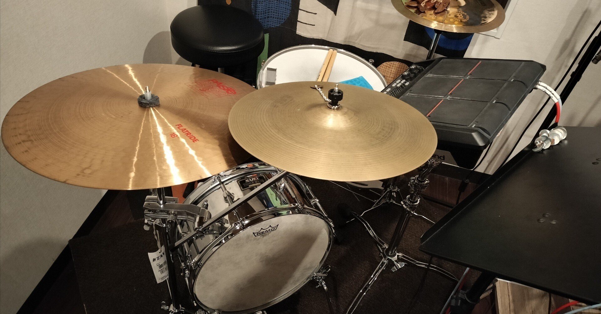 スネアをバスドラム化した超小口径ドラムセットの話｜Secondary, Beats