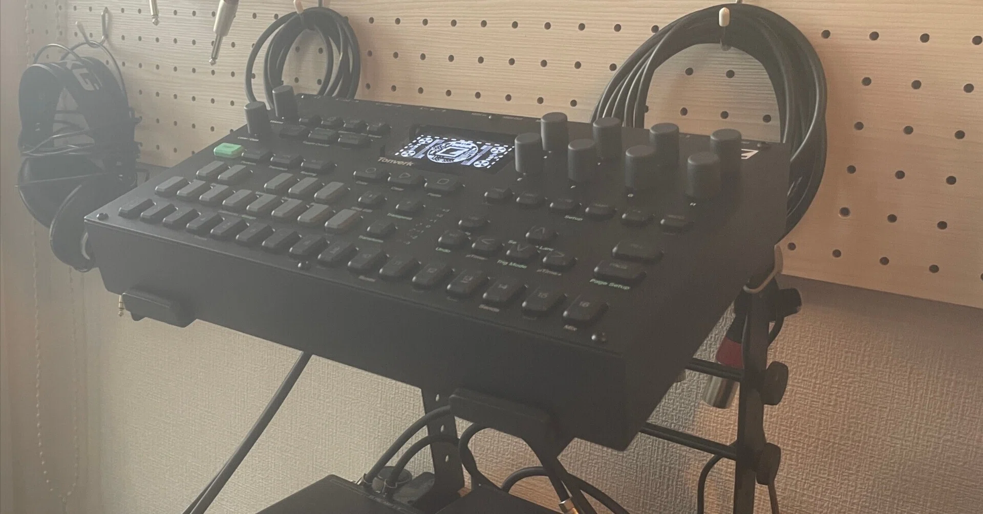 Elektron Tonverkで既存の自作曲を打ち込んでみて感じたこと｜Slots