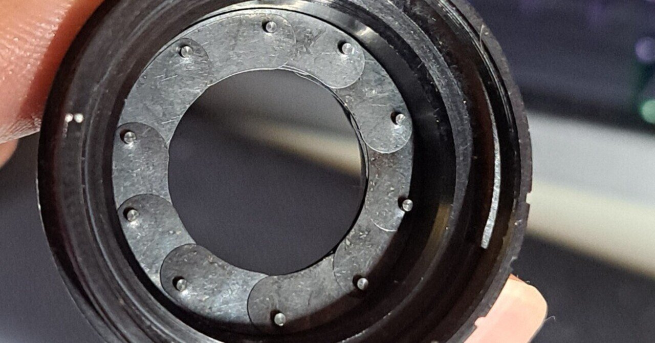 レンズの絞り羽根が組み直せない！？｜うにょーん