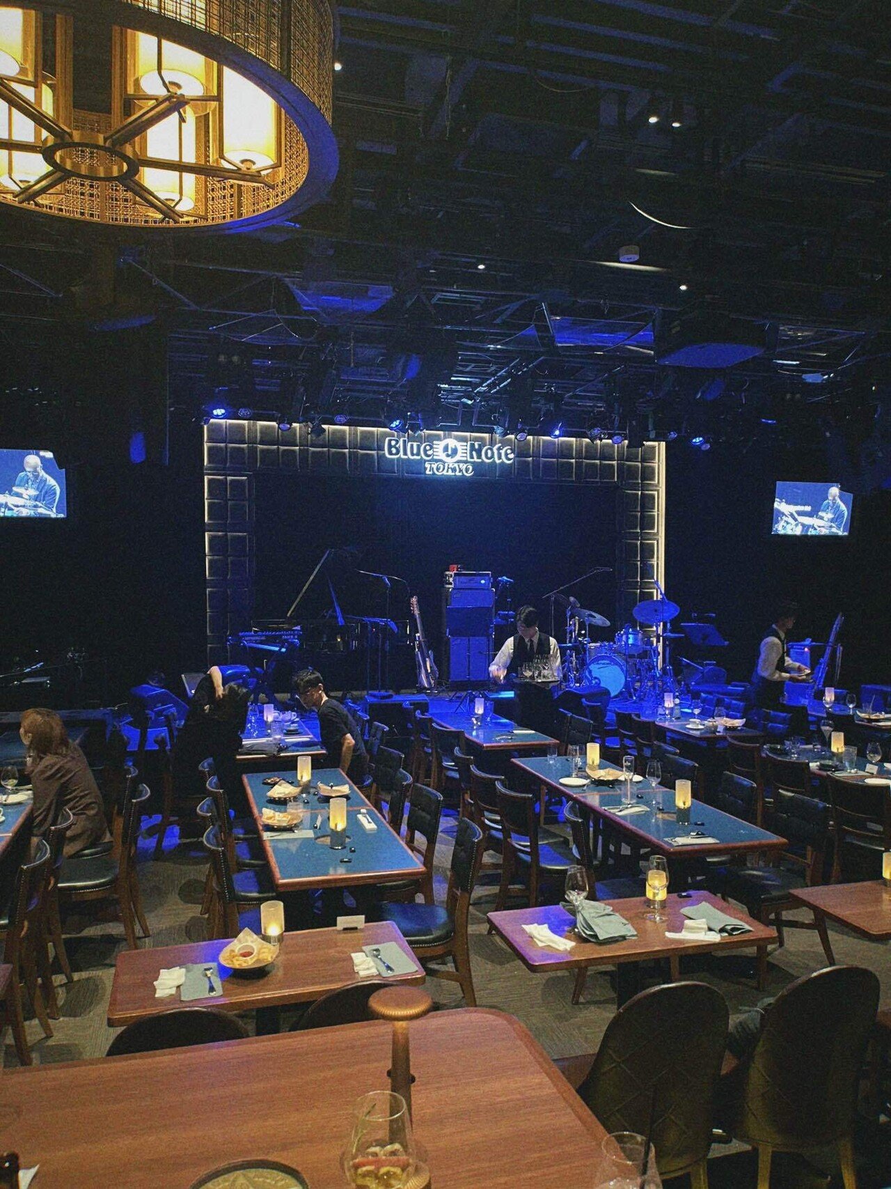 大人の嗜み】初ブルーノートは、大好きなバンドの夜に｜ゆうな