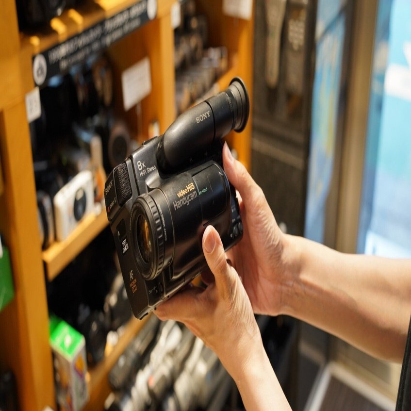 絶滅メディア博物館の収蔵品の旅(6) - ビデオカメラたち｜kzn