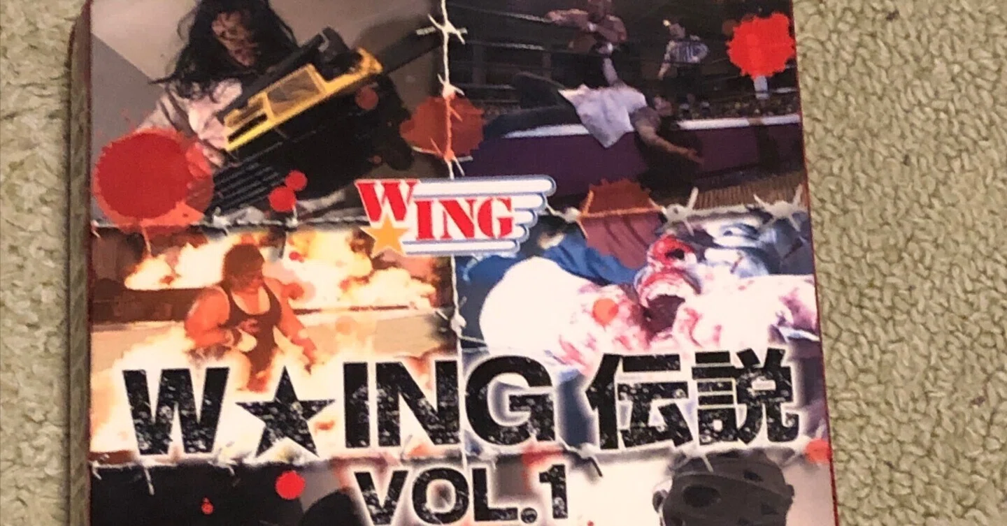 過激なプロレス団体、W☆INGの、かつてのファンの方がプロのキャメラ 