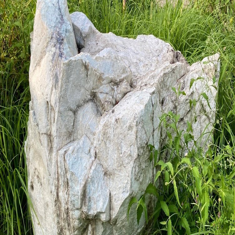 糸魚川の大きな翡翠 〜大阪関西万博2025〜｜inclusion みつい うみ