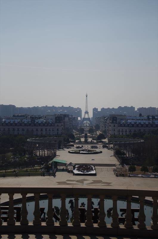 フランス人と行く 中国にあるパリそっくりの町 杭州 広厦天都城でエッフェル塔を見よう みじんことオーマ Note