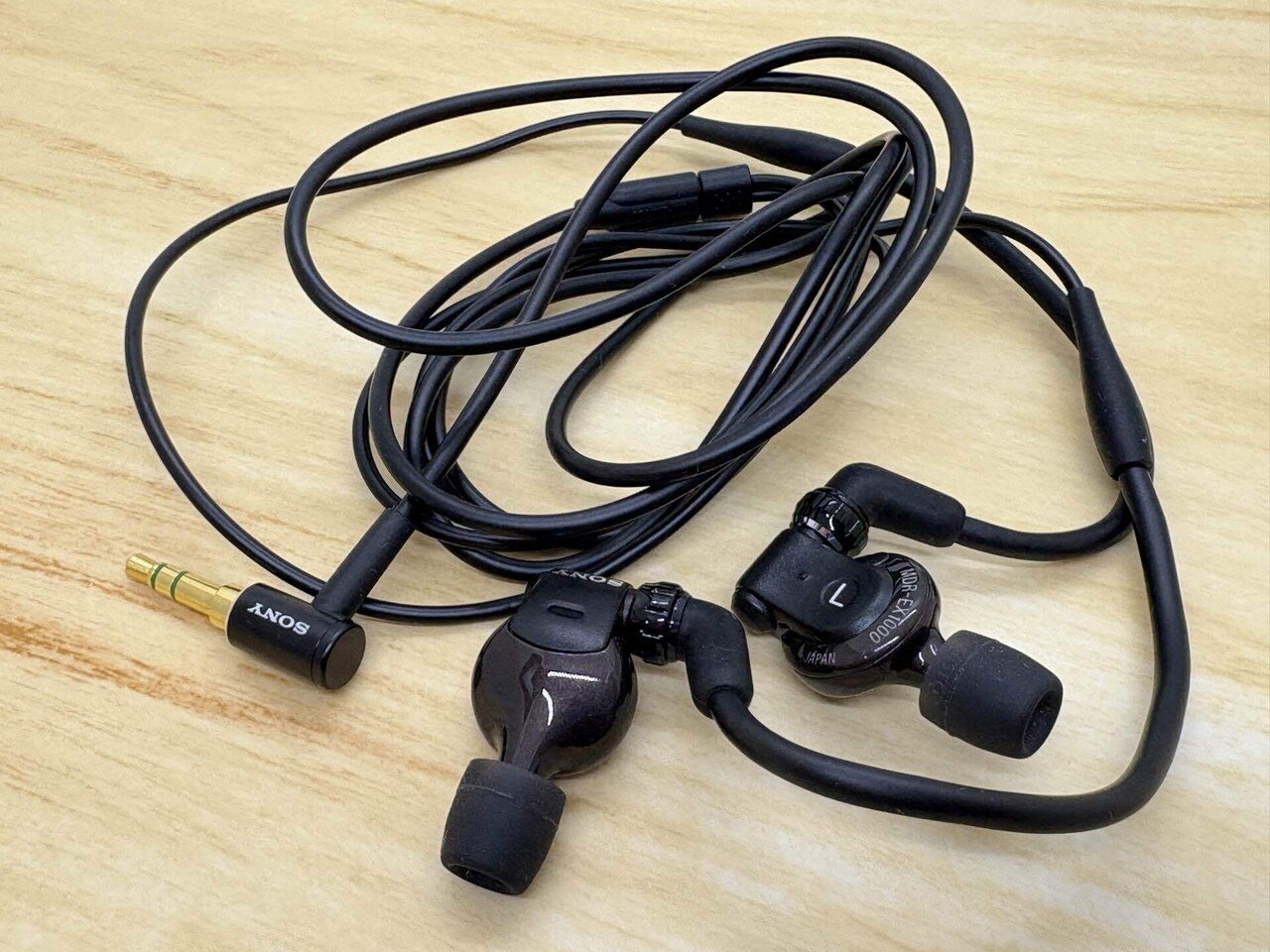 SONY MDR-EX1000　ソニーイヤホン Amazon.co.jp: ソニー イヤホン カナル型 ケーブル着脱式 MDR