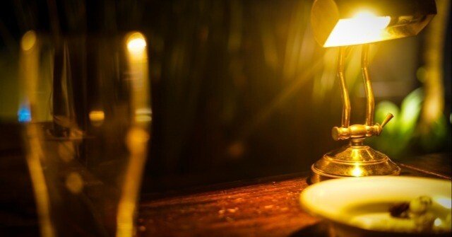 Nighthawks At The Diner [Live album] : Tom Waits｜Born in Tokyo in