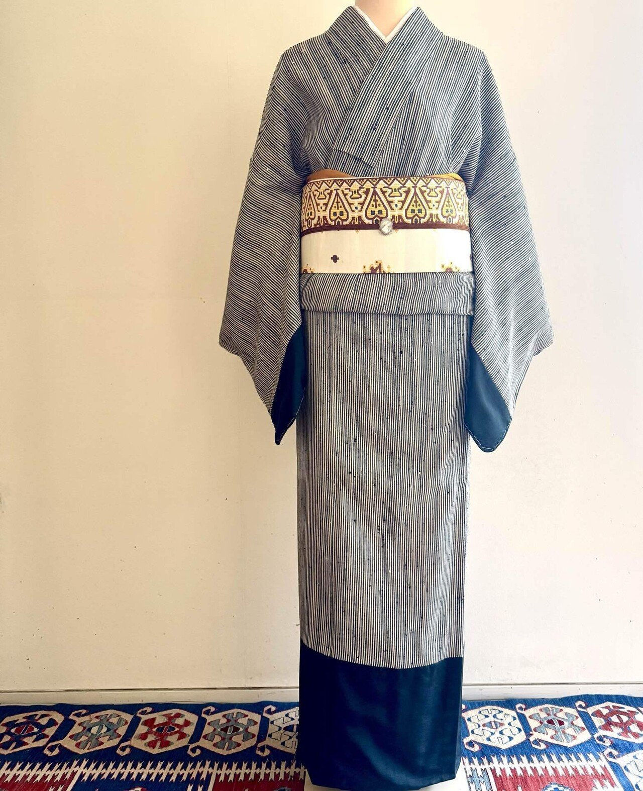 浦野理一布黒白縞単衣着物｜夢吉きもの