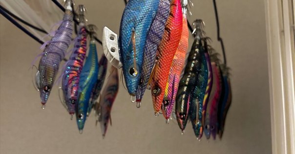 中古　エギ　針の曲がり錆び、欠け、破れあり。 エギ 針の曲がり錆び、欠け、破れあり。