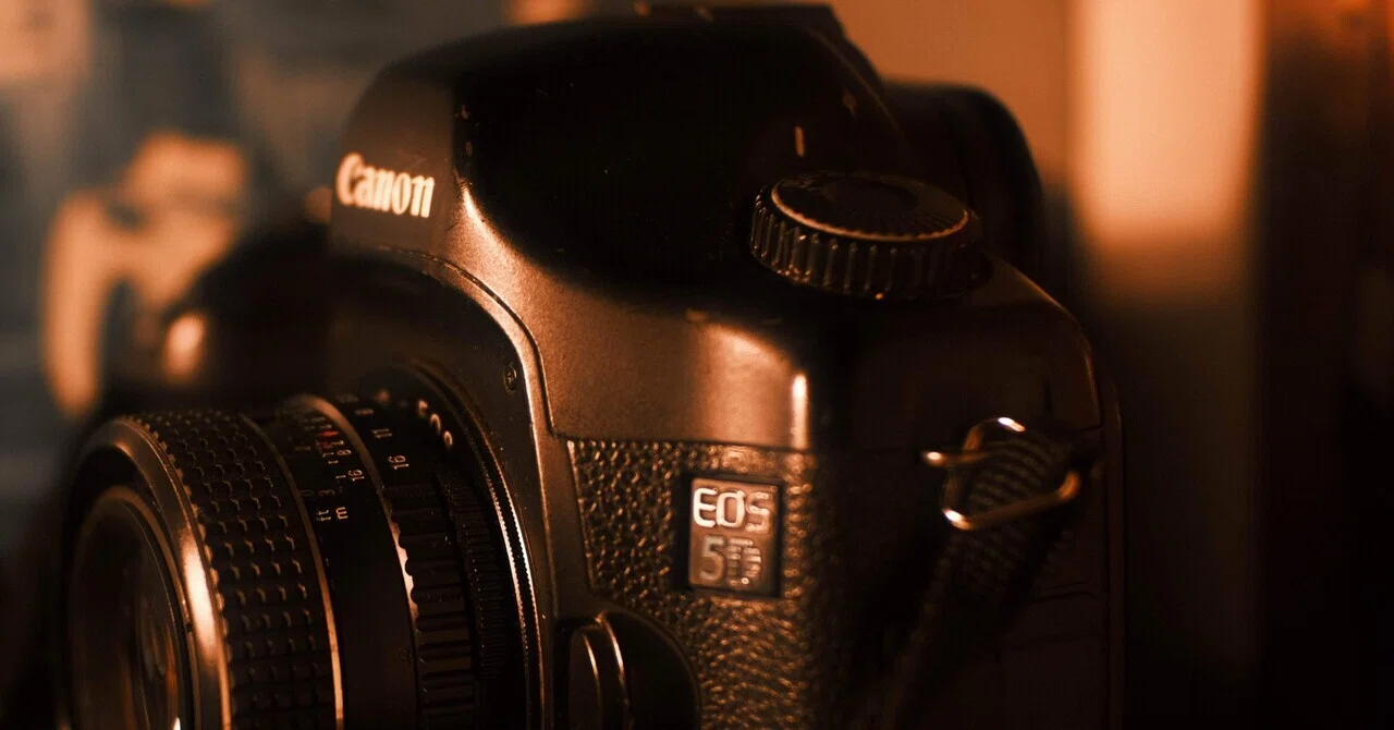 95 ? EOS 5D 2万円で買えるフルサイズ一眼レフデジタルカメラ Canon 