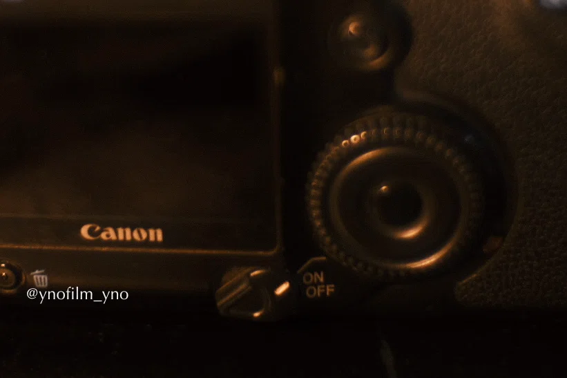 95 📷 EOS 5D 2万円で買えるフルサイズ一眼レフデジタルカメラ Canon