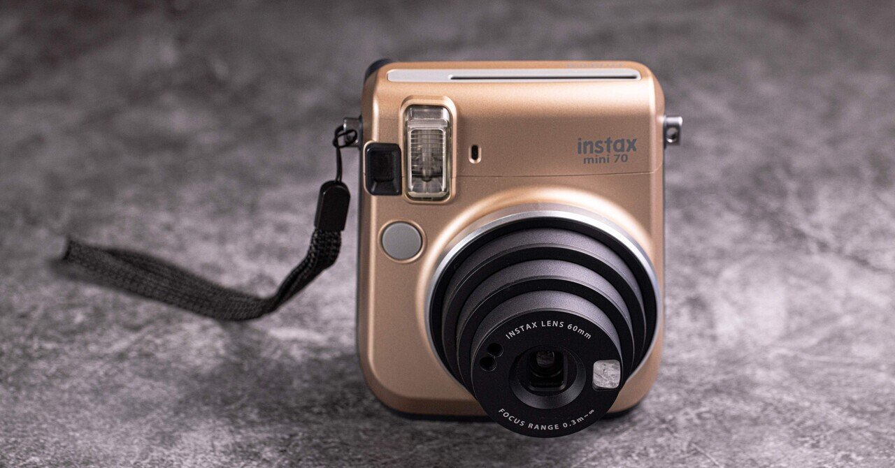 INSTAX MINI 70 ゴールド FUJIFILM 富士フィルム instax mini 70 GOLDフィルム付 フィルム40枚付