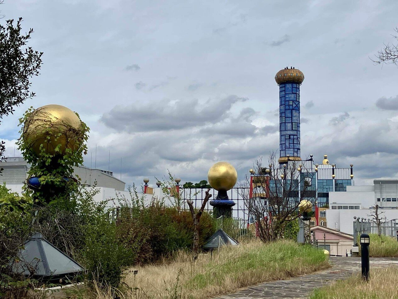 2025/09 初秋の大阪5：重森三玲庭園とフンデルトヴァッサーの旅：大阪