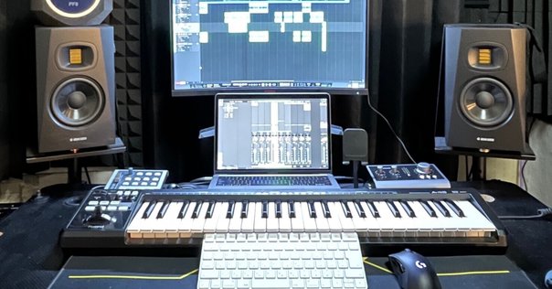 駆け出しのときに買って、今も使える音楽機材たち。｜KOTARO