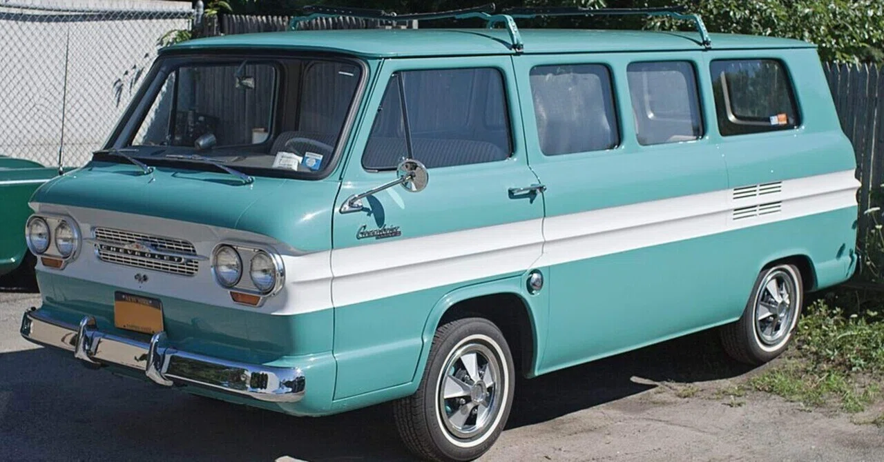 気になる中古車'62シボレーコルベア グリーンプライヤー スポーツ