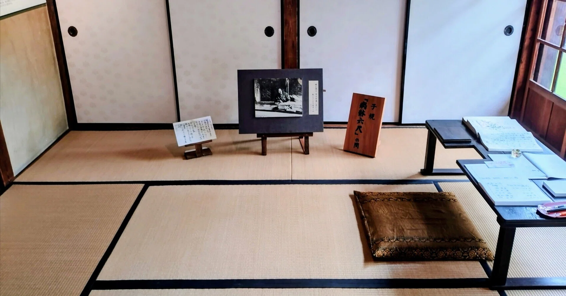 机のくり抜き、鰻の蒲焼7個―「子規庵」で見た生への執念｜リルケ