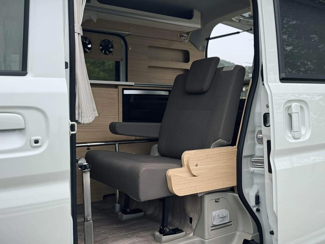 岡モータース 軽キャンピングカー ミニチュアクルーズCOZY納車
