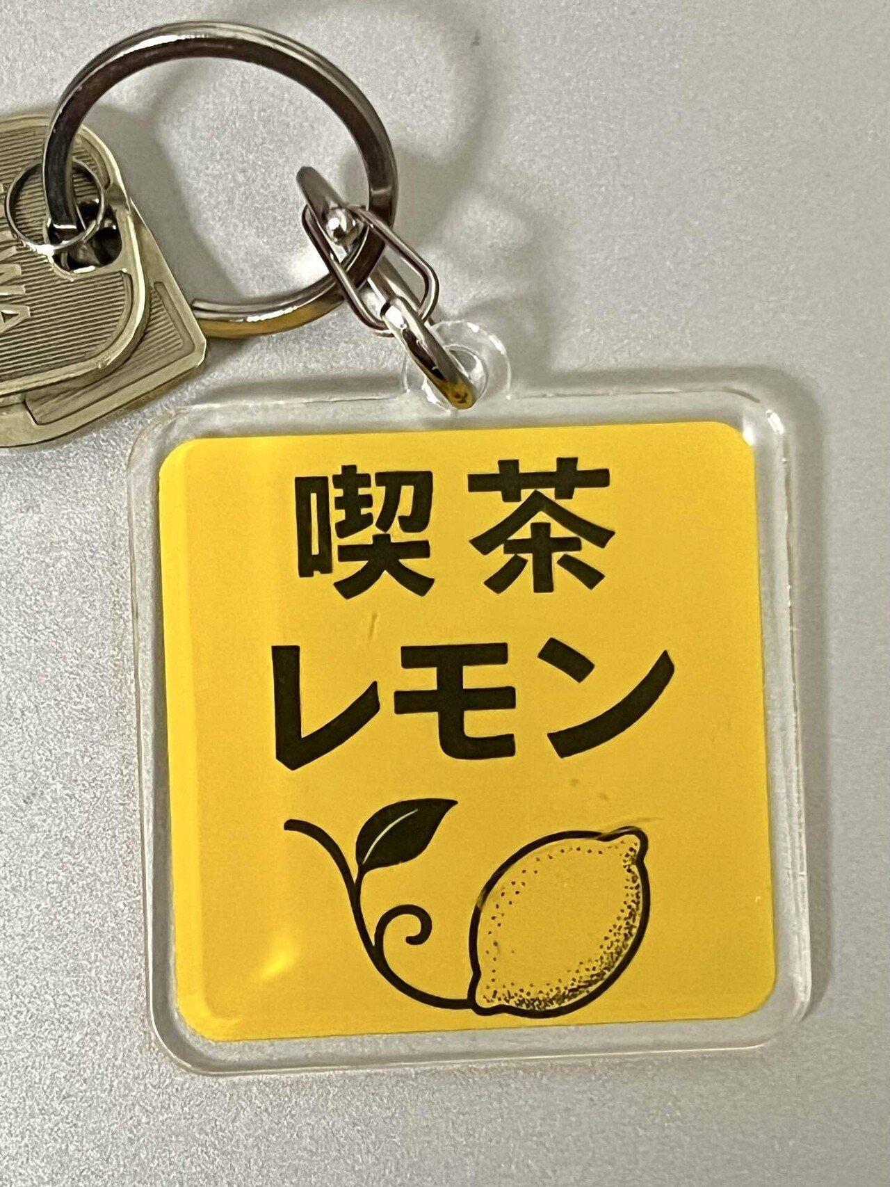 喫茶レモンのオリジナルアクキー作ってみた🍋｜あおい いんこ