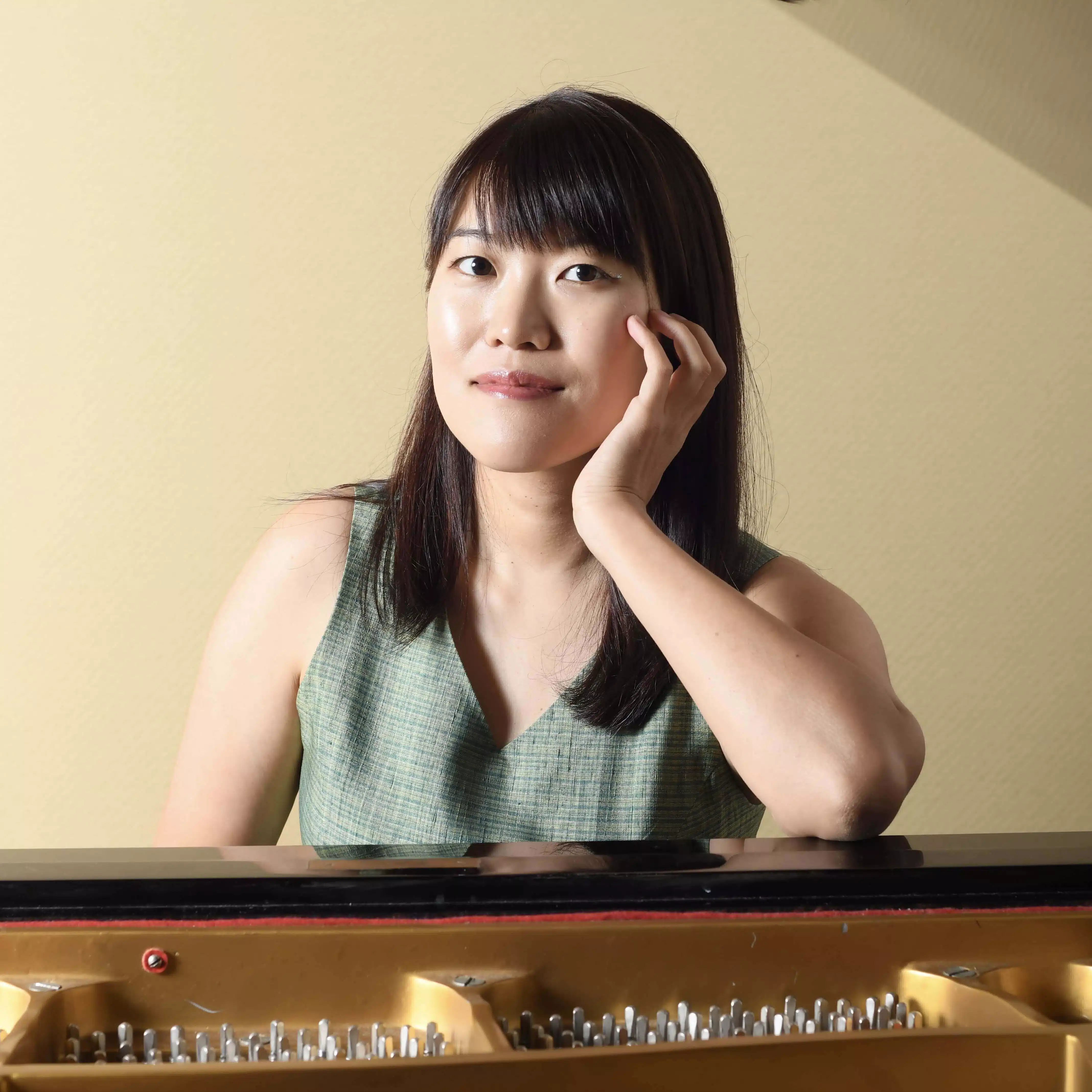 小林萌里 Moeri Kobayashi