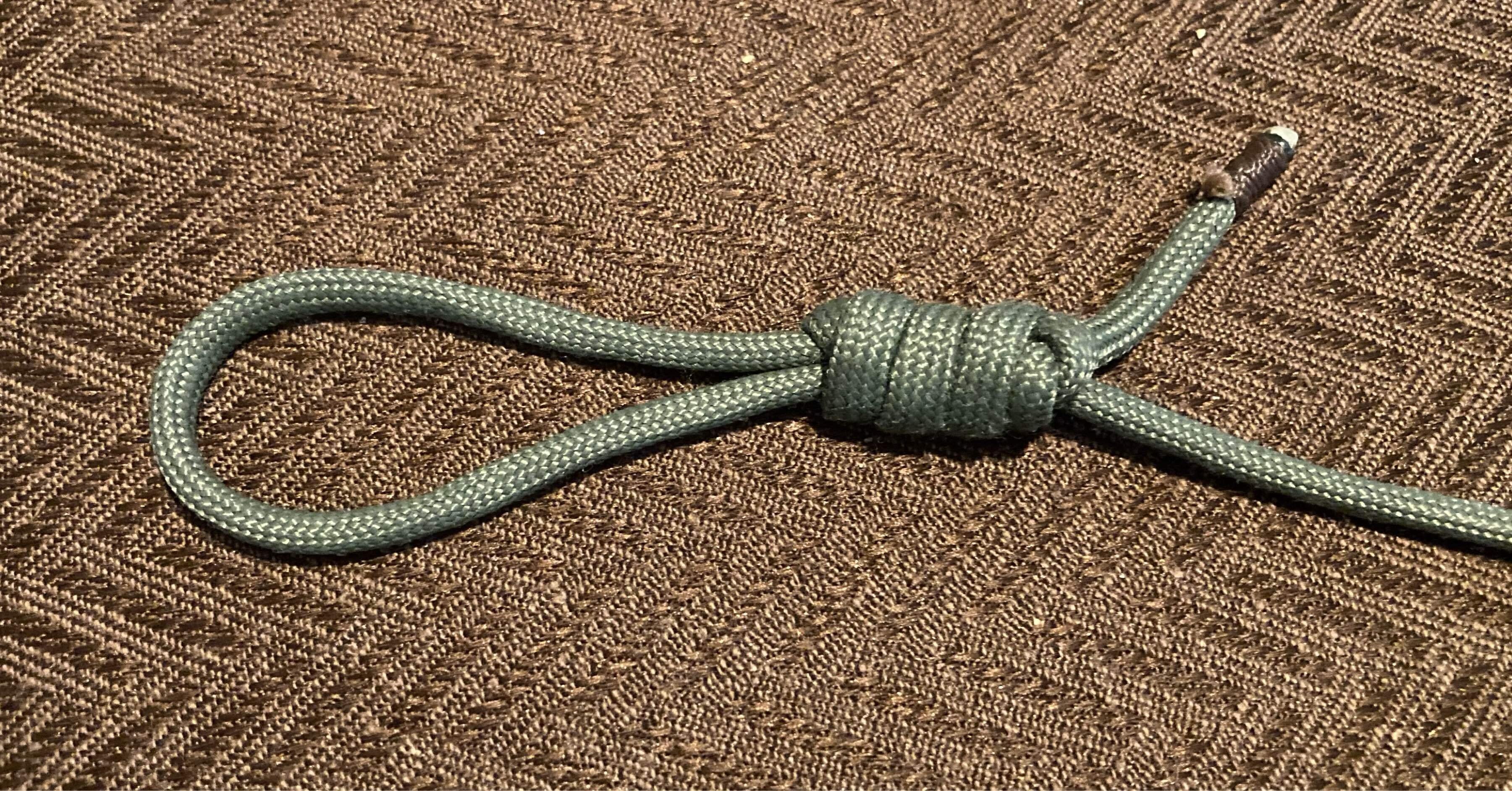 「結び」 大きさの変わる輪を結ぶ 〜引き解け結びから首吊り結び｜みまなおき