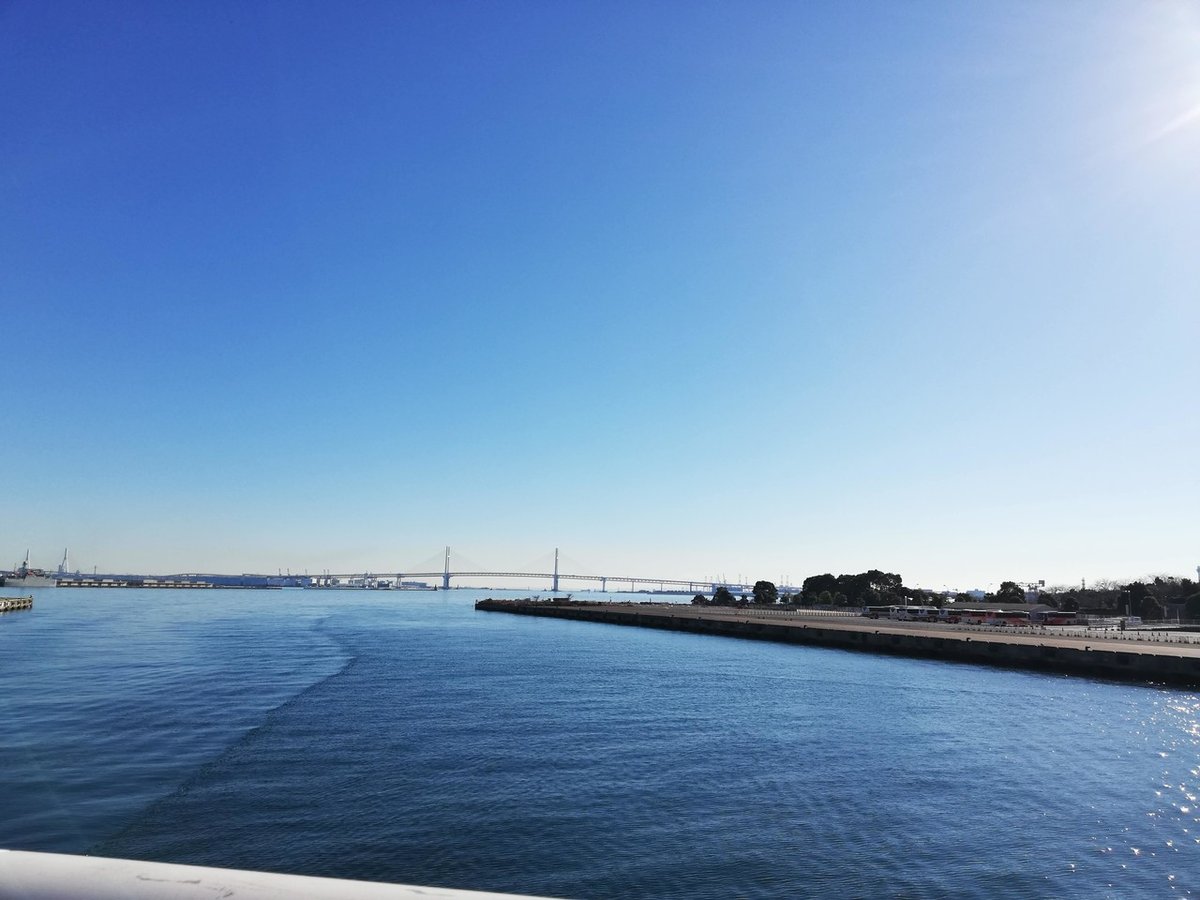 横浜の海