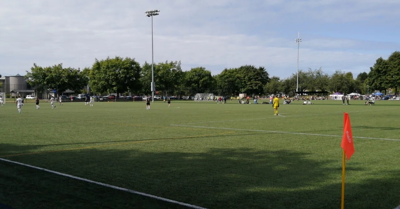 【西海岸一期一会】バンクーバーでサッカーをしよう② うちの子はどのリーグ？BCCSL・BCSPL・Cascadiaの3大リーグを知る｜ケン@食うが大切