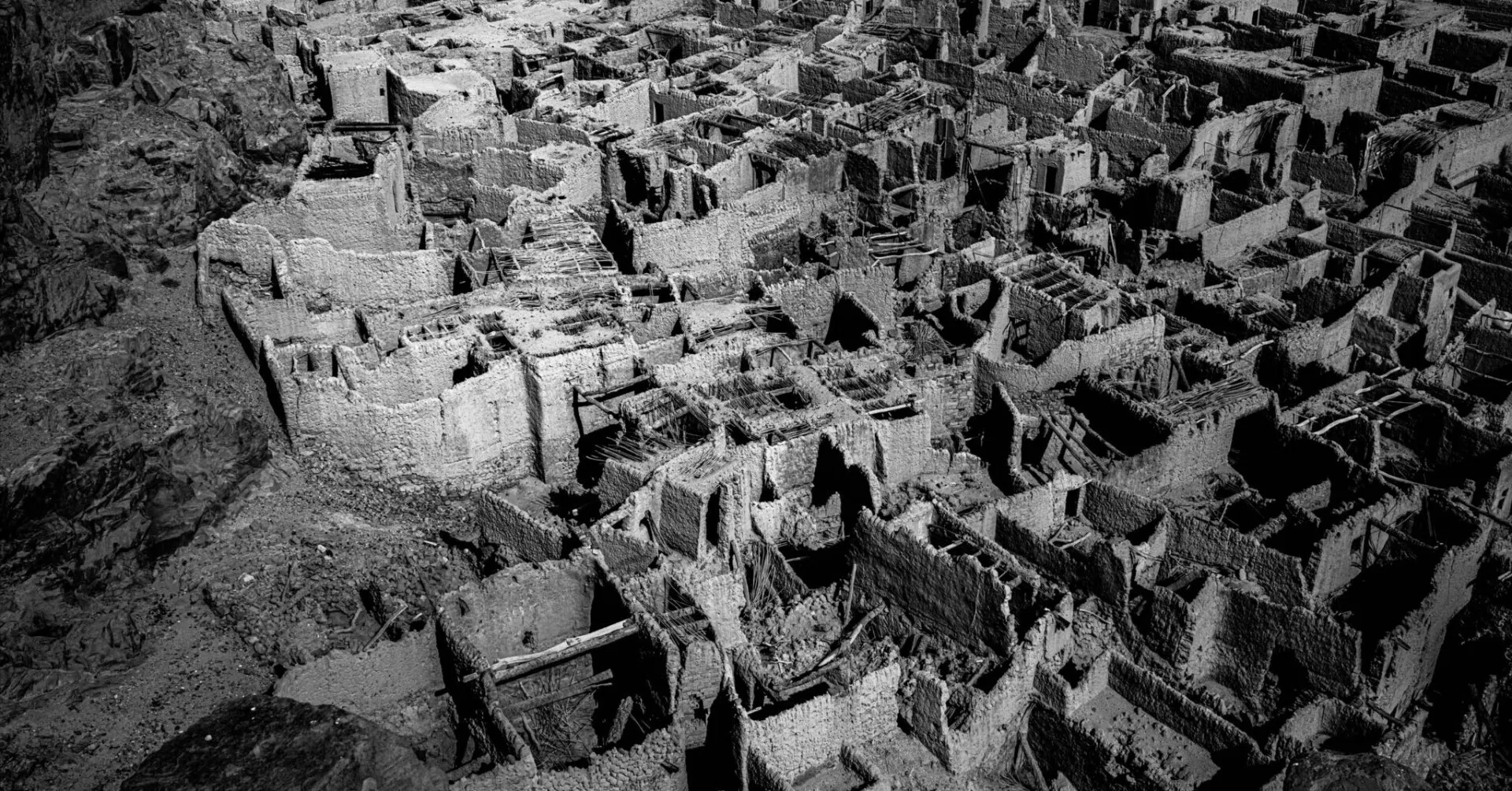 伊勢和紙に刻む砂漠の記憶 -2025伊勢和紙写真交流連合展台北展