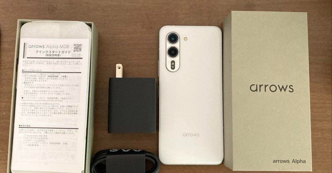 【国産スマホ】arrows alpha 12GB512GB ホワイト【中古美品】 998dc86875c907747c6fe4d84e141b