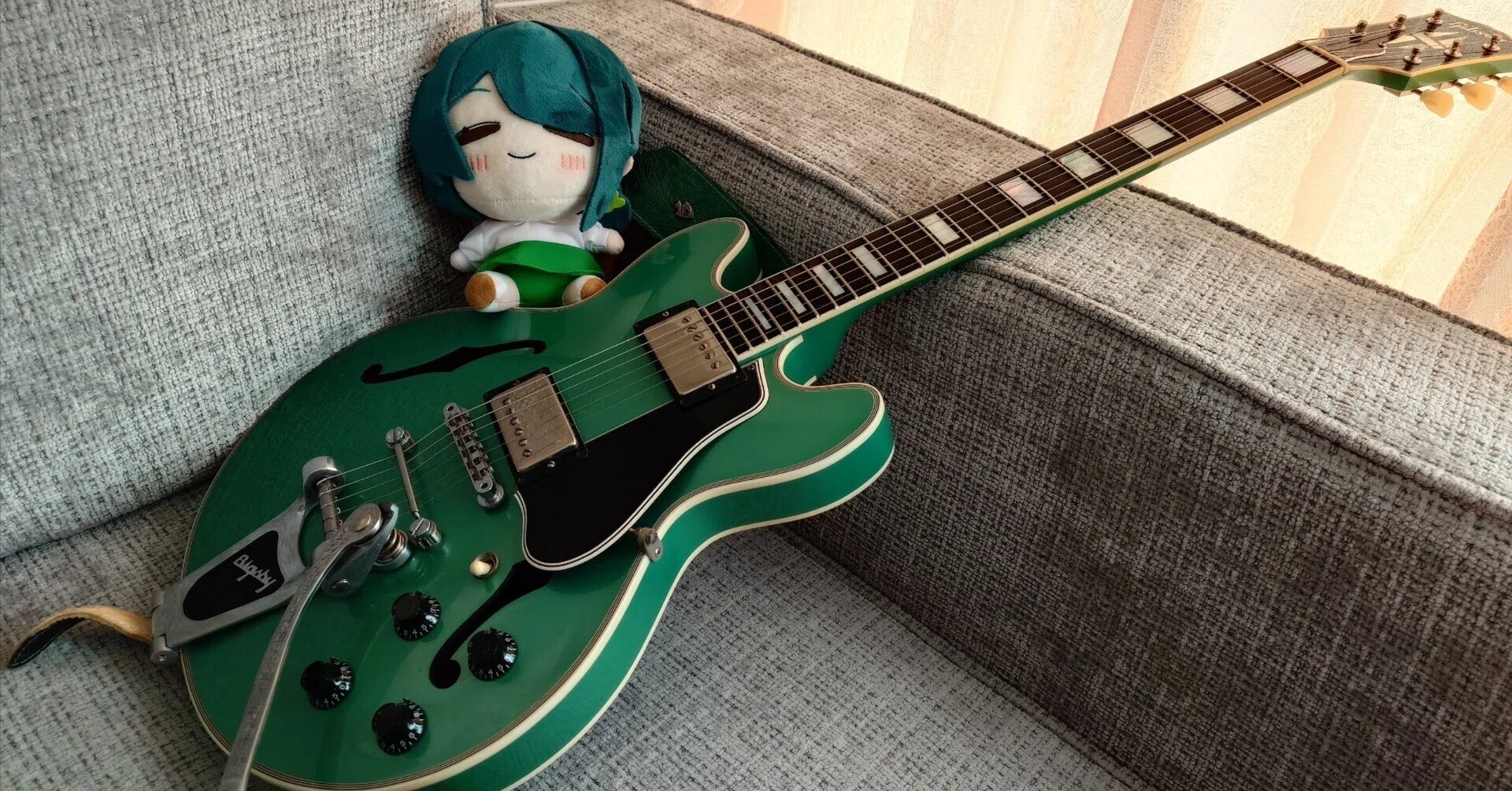 ES-339はいいぞという話。あるいは小ぶりなセミアコのすすめ｜ヤナセタカシ