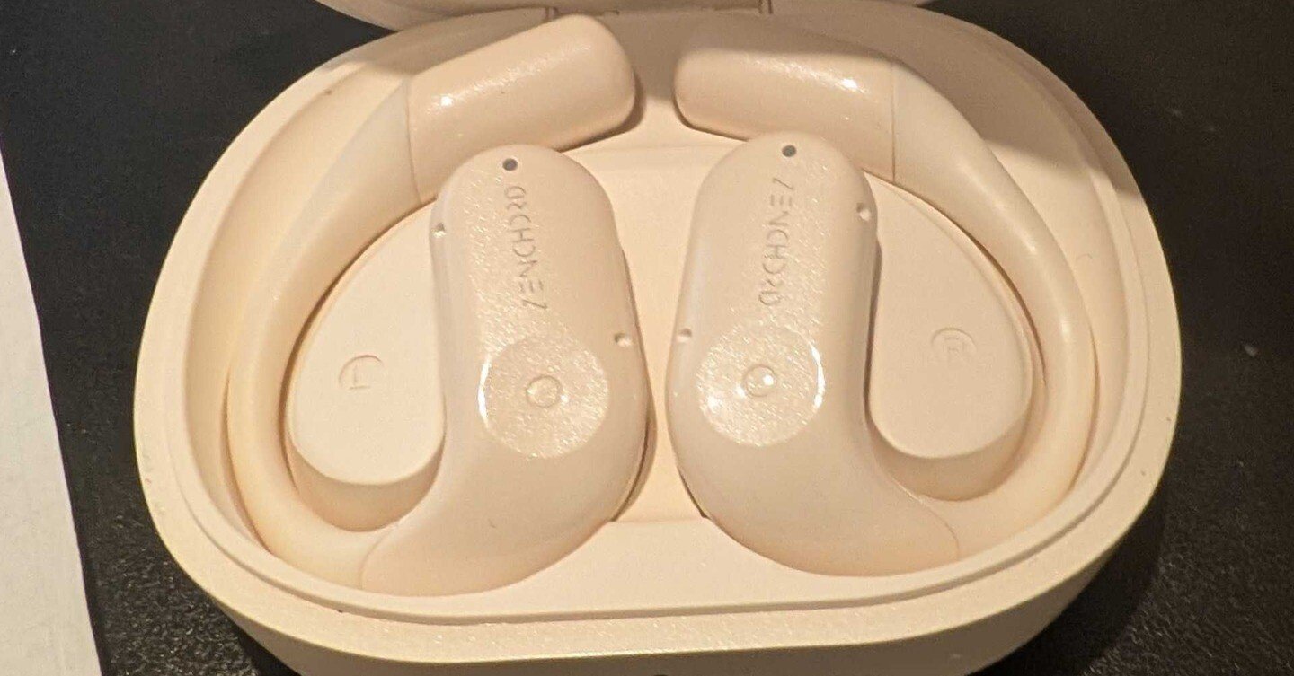 【新品】ZENCHORD 1 AI議事録イヤホン Makuake史上No.1 AI議事録イヤホン『Zenchord 1』が、2025年10月