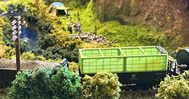 KATO 101系(総武緩行線)10両セット KATO 10-255 101系 総武緩行線色 6両基本セットが入線しました