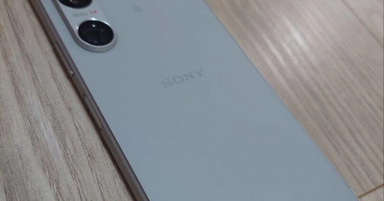 本日見つけた掘り出しモン!】Xperia 1 VI SIMフリー 512GB プラチナ