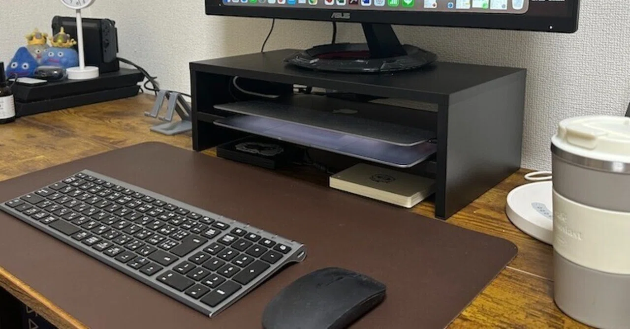 Monitor arm or monitor stand... Making a home freelancer's desk more ...