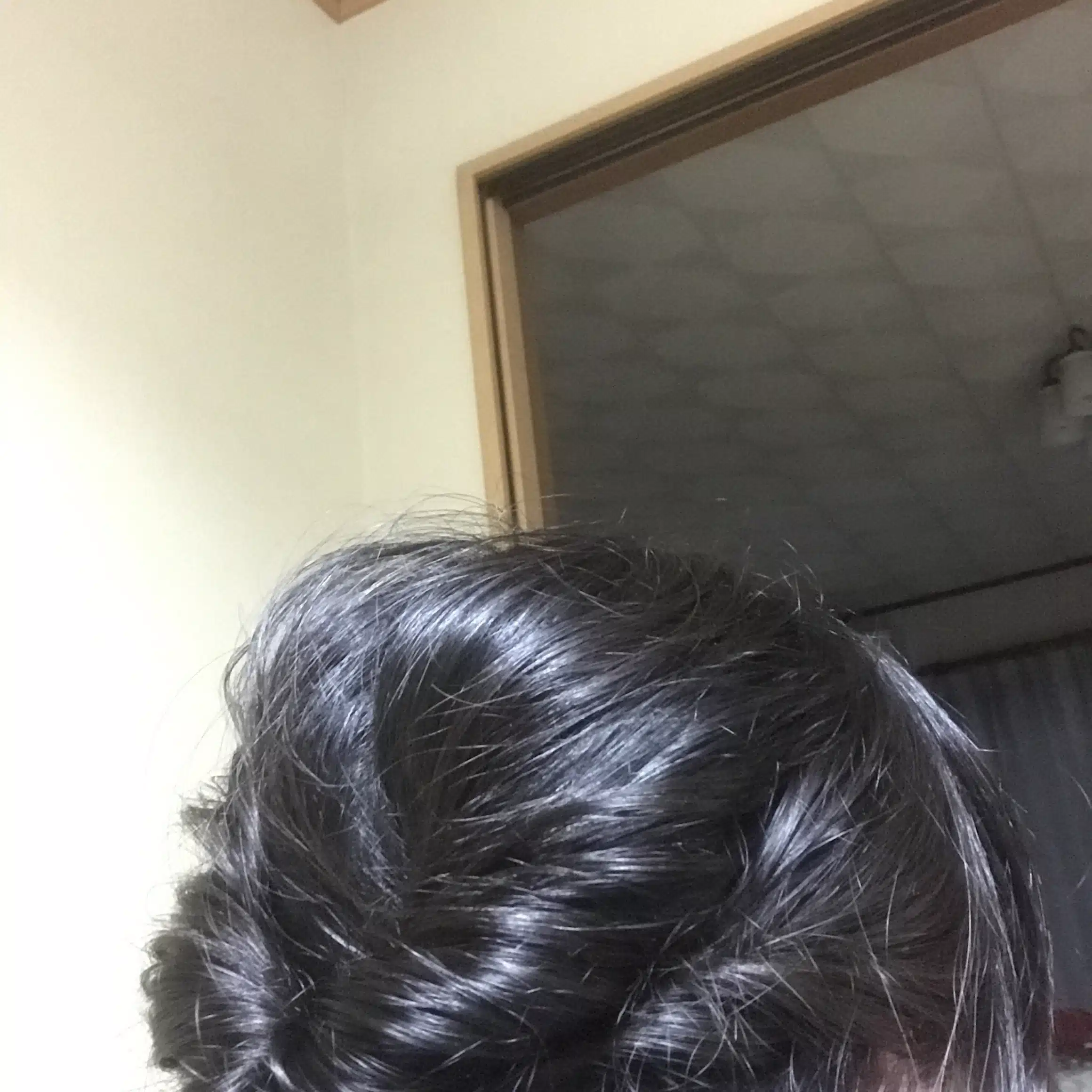 み。