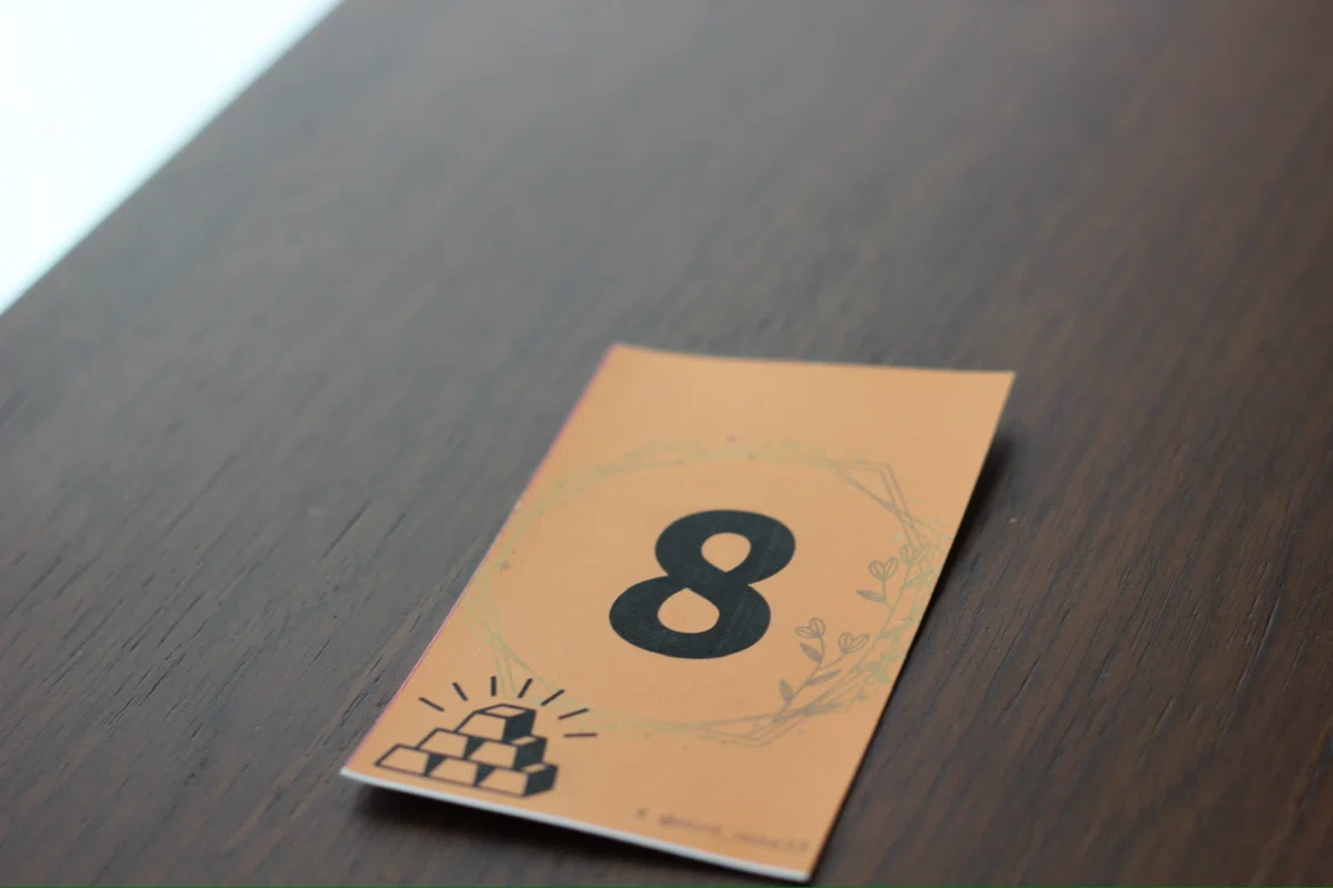 Born on 10/8 [A person who delivers love powerfully]｜mint｜数秘術研究家
