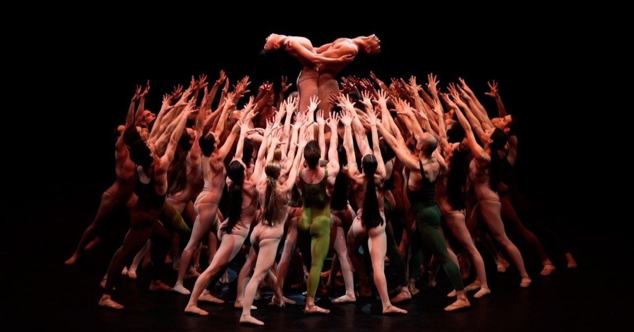 春の祭典 ～peacock in spring～ 現代アート モーリス・ベジャール『春の祭典』映像：動物的な躍動と興奮｜LittleAutumn